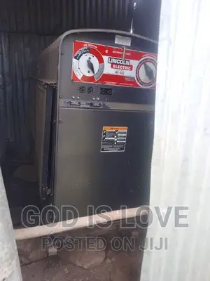 የሚሸጥ መበየጃ ያለው ጀነሬተር