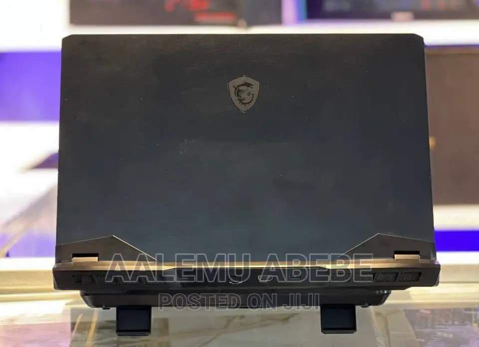 New Laptop MSI GP75 Leopard 16GB Intel Core I7 SSD 1T