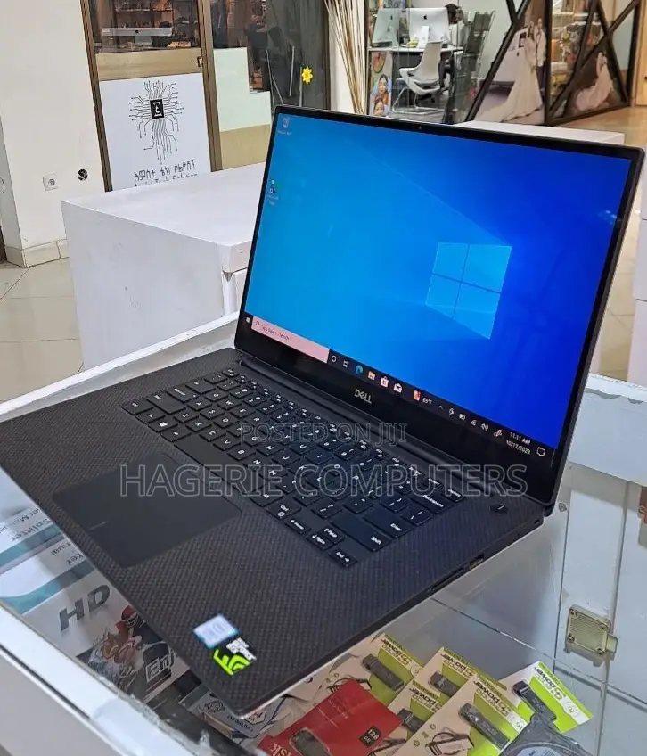 New Laptop Dell Precision 15 5540 16GB Intel Core I7 SSD 512GB