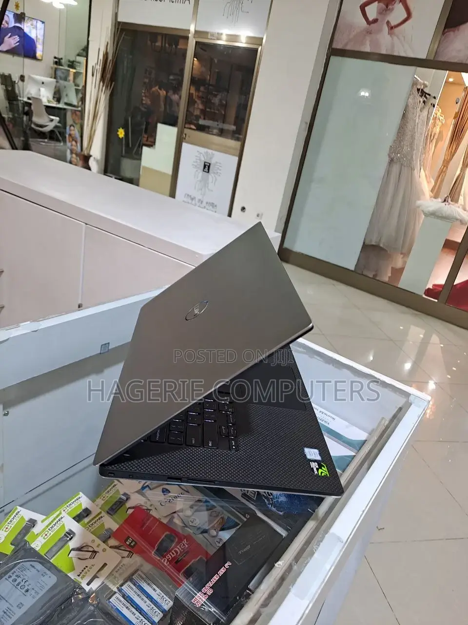 New Laptop Dell Precision 15 5540 16GB Intel Core I7 SSD 512GB