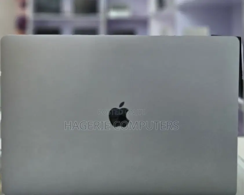 New Laptop Apple MacBook Pro 2019 16GB Intel Core I9 SSD 512GB