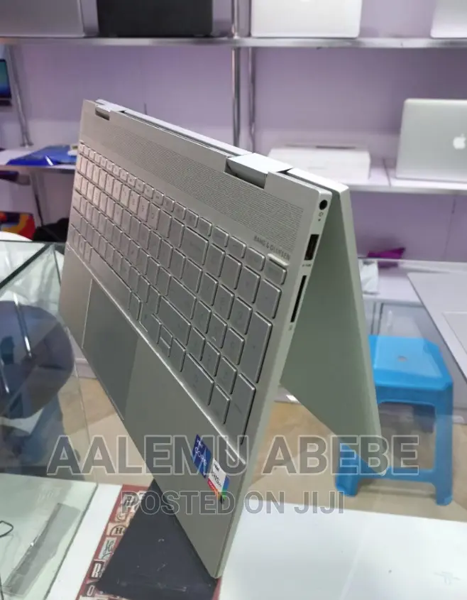 New Laptop HP Envy X360 16GB Intel Core I7 SSD 512GB