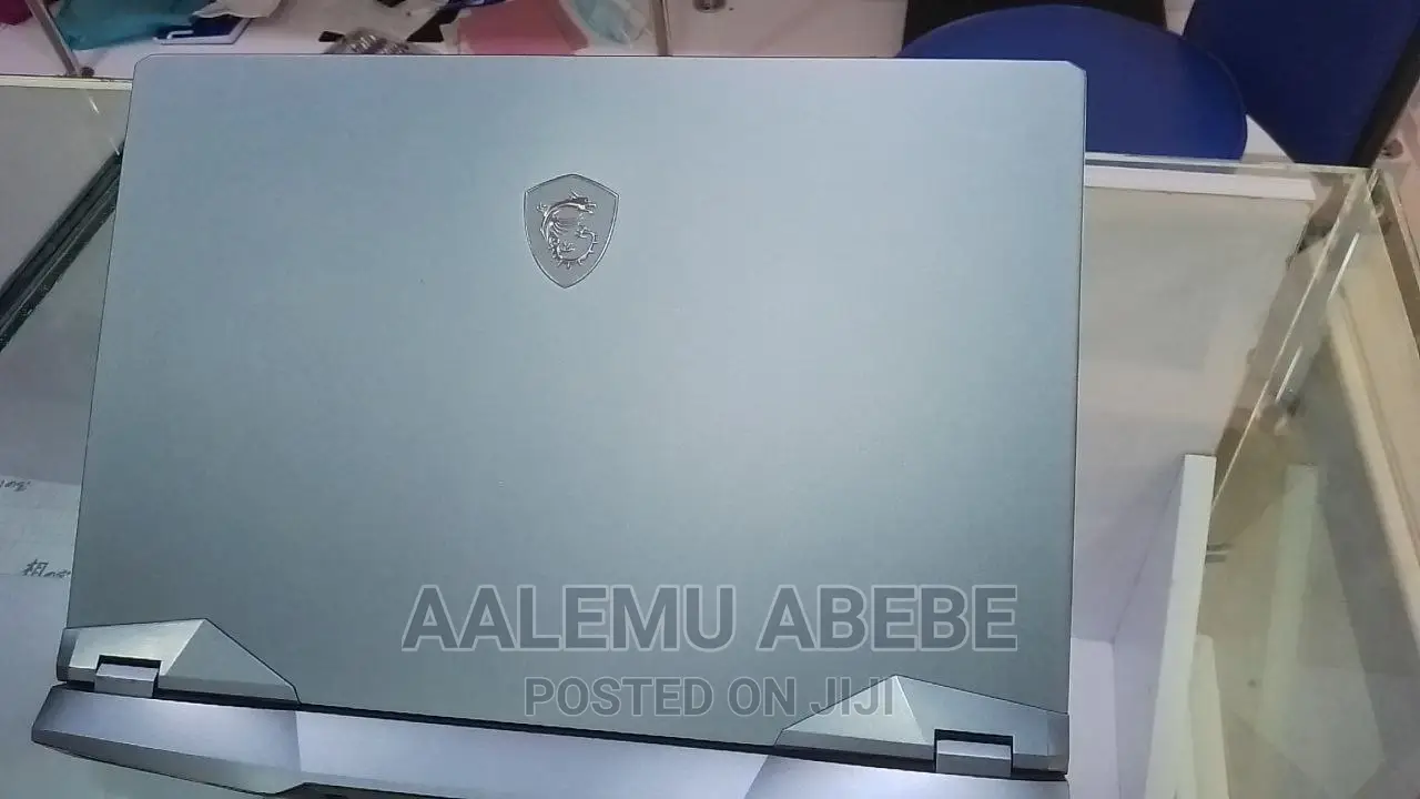 New Laptop MSI GE66 Raider 16GB Intel Core I7 SSD 1T