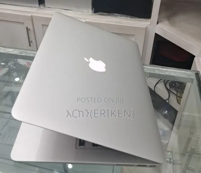 New Laptop Apple MacBook Air 2015 8GB Intel Core I5 SSD 512GB