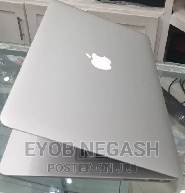 New Laptop Apple MacBook Air 2015 8GB Intel Core I5 SSD 512GB