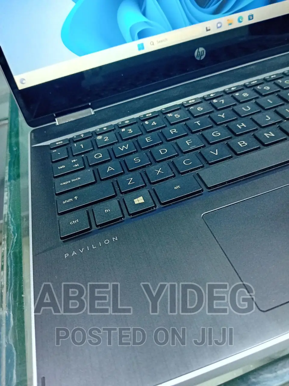 New Laptop HP Pavilion X360 8GB Intel Core i5 SSD 256GB