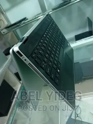 New Laptop HP Pavilion X360 8GB Intel Core i5 SSD 256GB