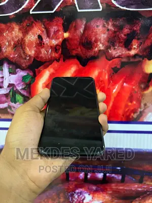 Apple iPhone 11 64 GB Red