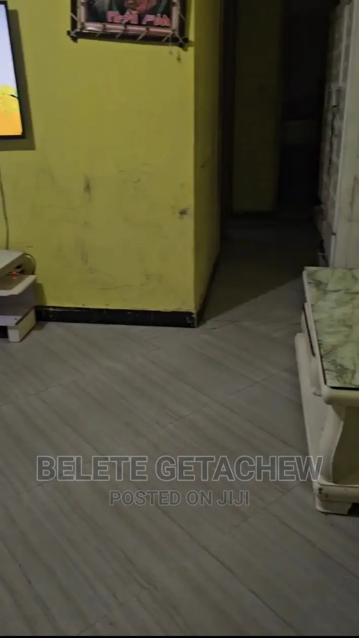 2bdrm Condo in ሾላ ሱመያ መስጊድ ጋ , Yeka for sale