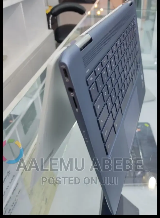 New Laptop HP Pavilion 14 8GB Intel Core I3 HDD 1T