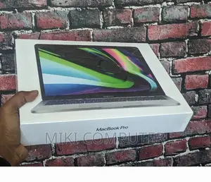 New Laptop Apple MacBook Pro 2022 M2 8GB Intel SSD 256GB