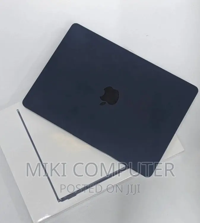 New Laptop Apple MacBook Air 2020 M1 8GB Intel SSD 256GB