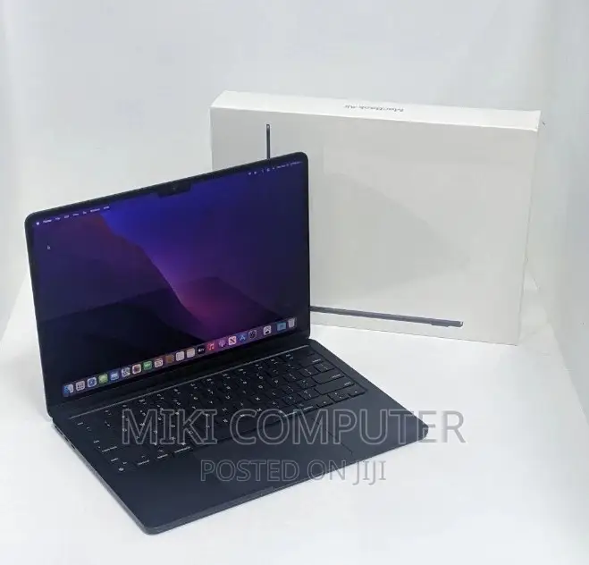 New Laptop Apple MacBook Air 2020 M1 8GB Intel SSD 256GB