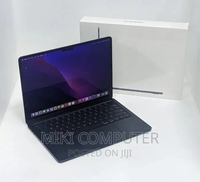 New Laptop Apple MacBook Air 2020 M1 8GB Intel SSD 256GB