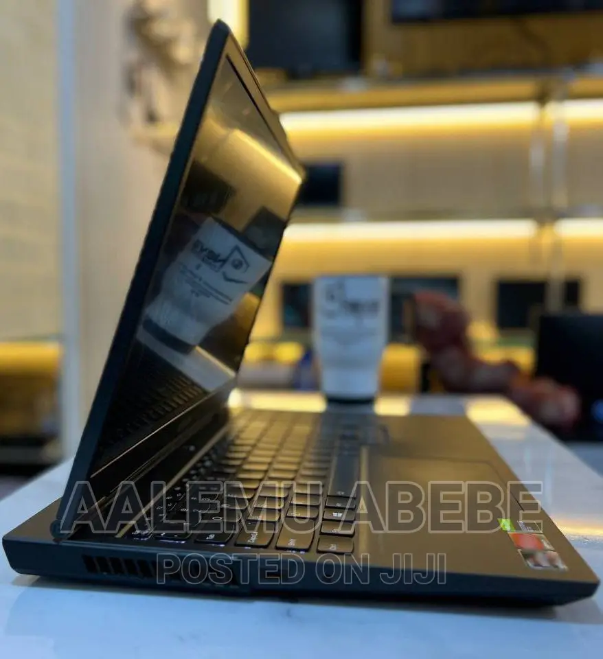 New Laptop Lenovo Legion 5 16GB AMD Ryzen 5 SSD 512GB