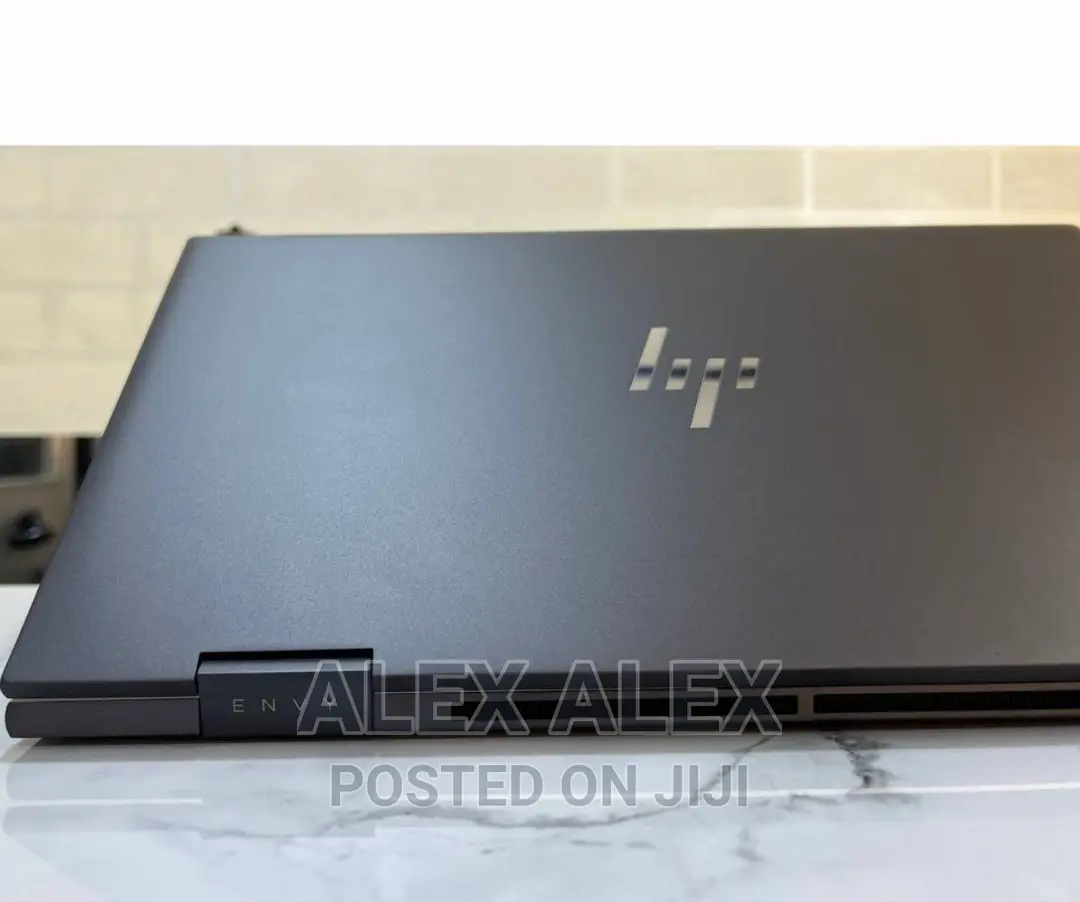 New Laptop HP Envy X360 16GB AMD Ryzen 7 SSD 512GB