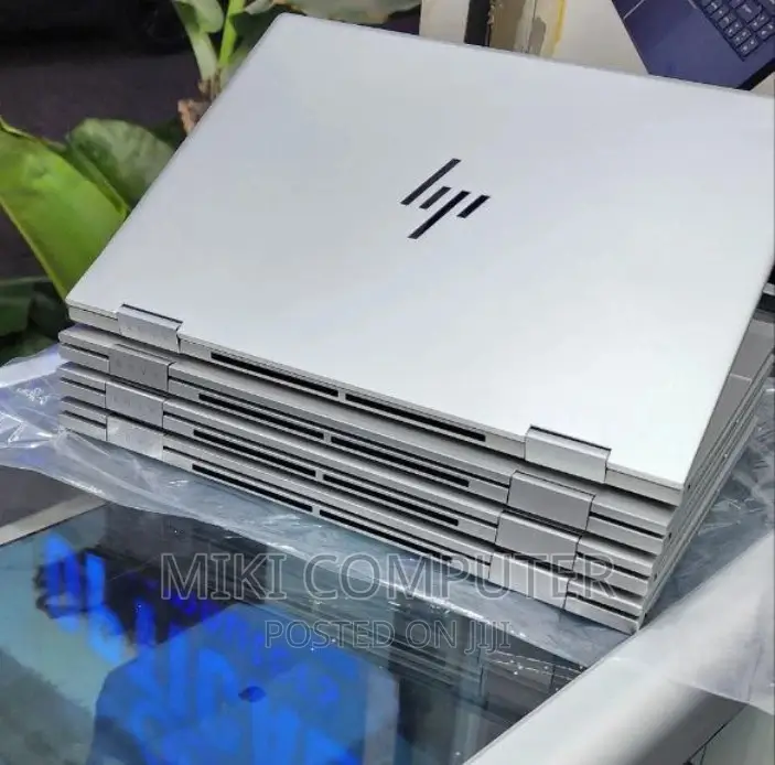 New Laptop HP Envy X360 8GB Intel Core I7 SSD 512GB