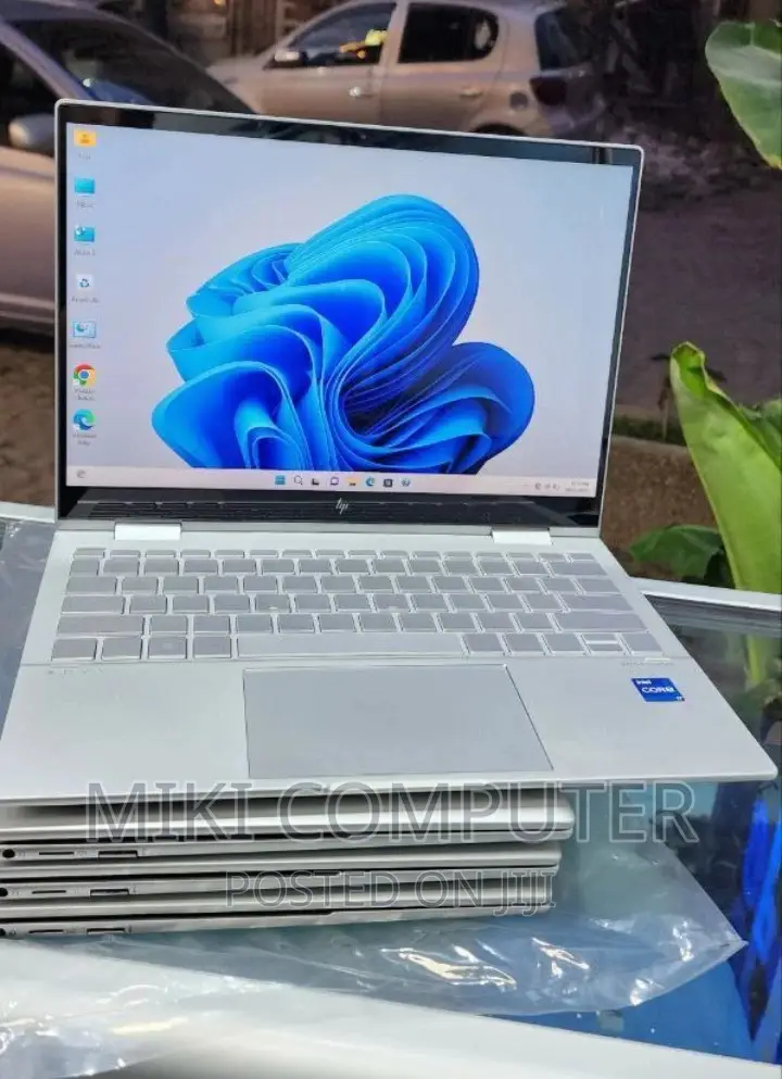 New Laptop HP Envy X360 8GB Intel Core I7 SSD 512GB