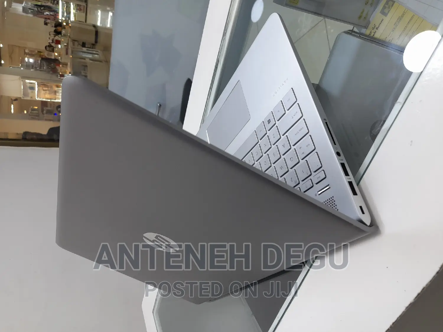 New Laptop HP Pavilion 15 8GB Intel Core I5 HDD 1T