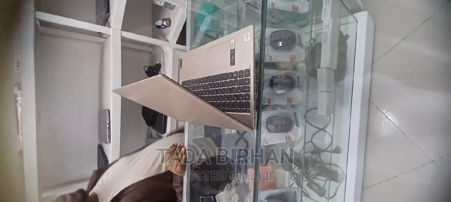 Laptop Lenovo Ideapad 3 8GB Intel Core I3 SSD 512GB