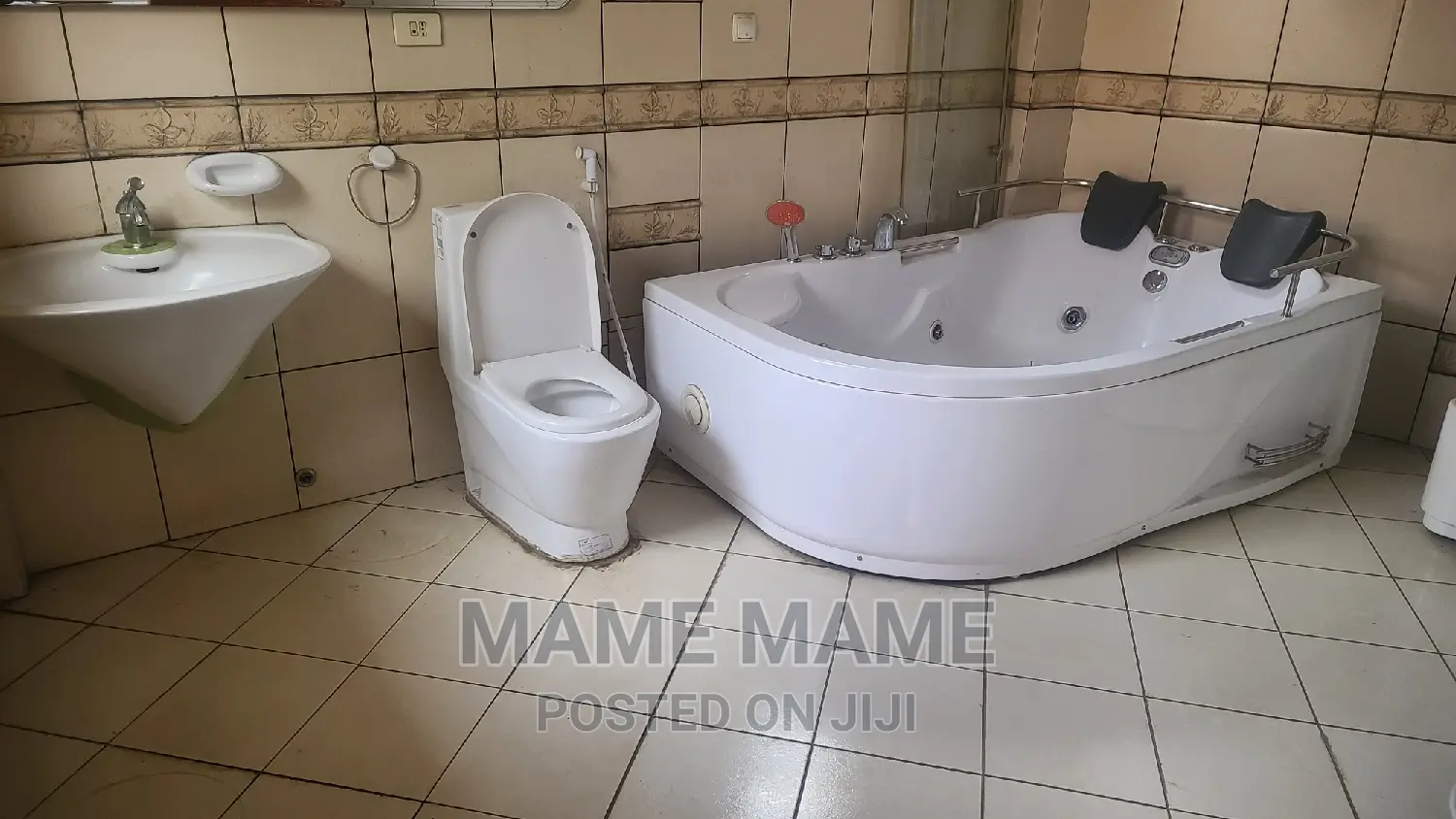 13bdrm House in Addis Abeba, Bole for rent
