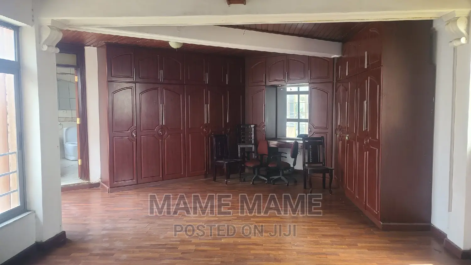 13bdrm House in Addis Abeba, Bole for rent
