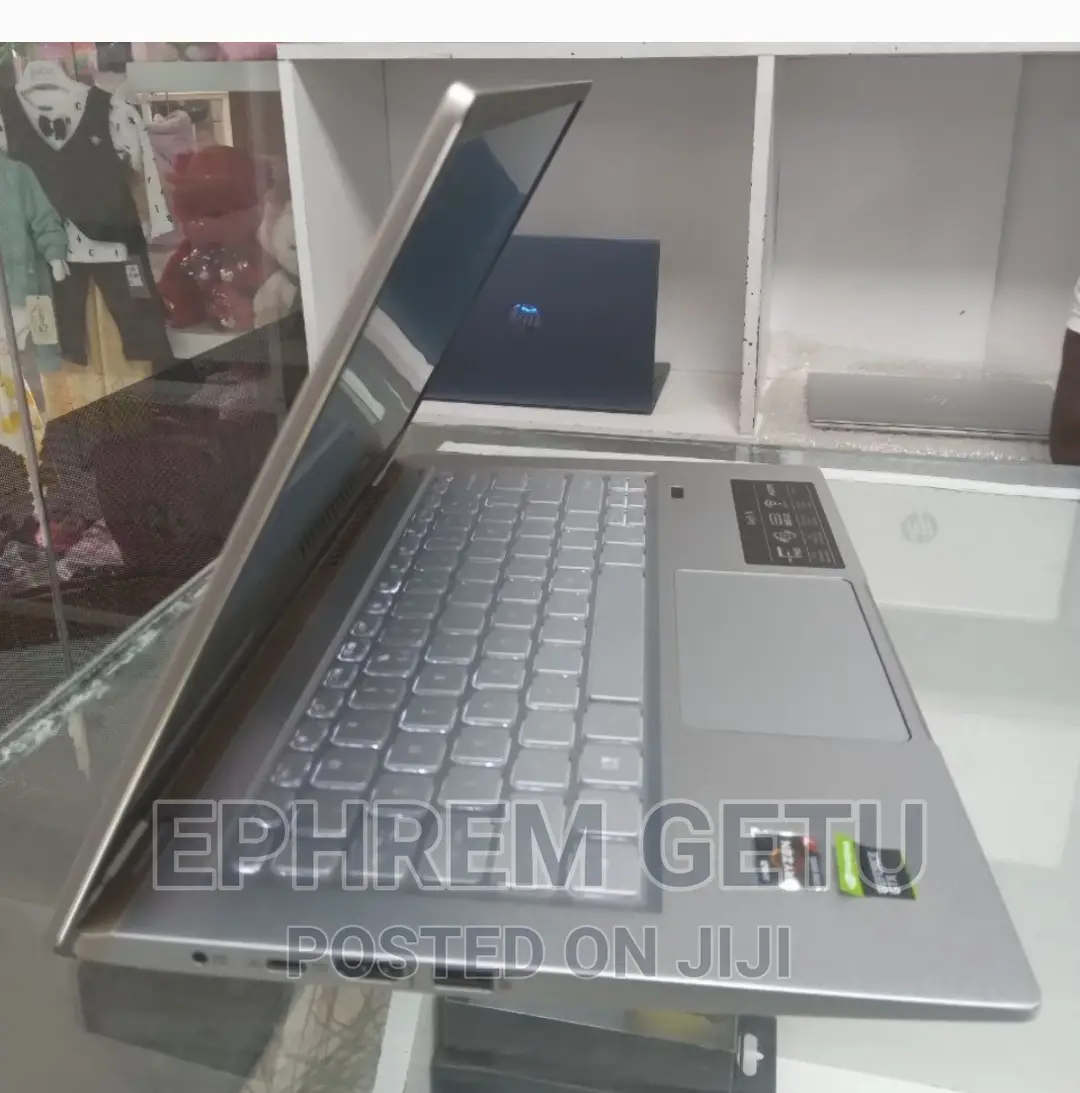 New Laptop Acer Swift 3 16GB AMD Ryzen 7 SSD 512GB