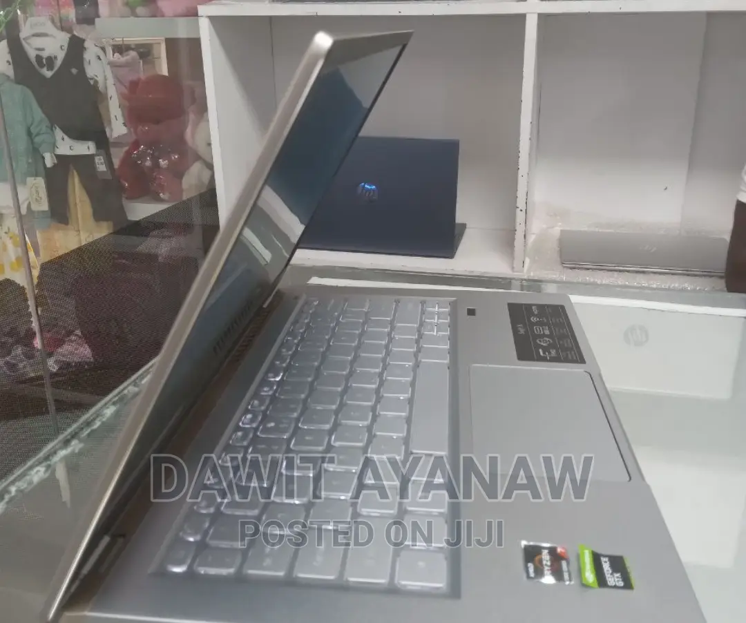 New Laptop Acer Swift 7 16GB AMD Ryzen 7 SSD 512GB