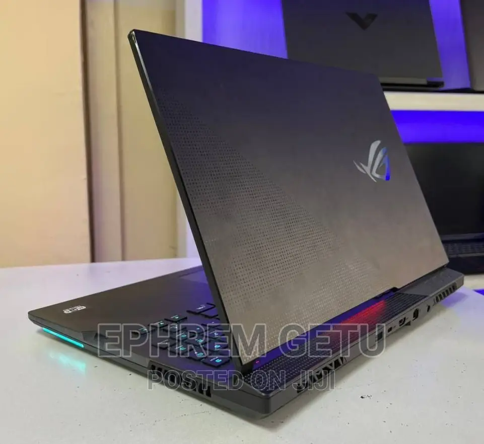 New Laptop Asus ROG Strix G17 32GB AMD Ryzen 9 SSD 1T