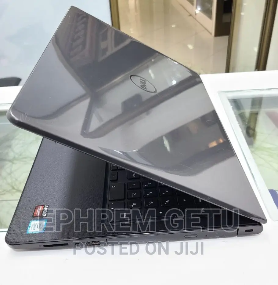 New Laptop Dell Inspiron 15 8GB Intel Core I5 HDD 1T