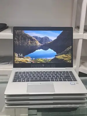 New Laptop HP 430 G5 8GB Intel Core I5 SSD 512GB