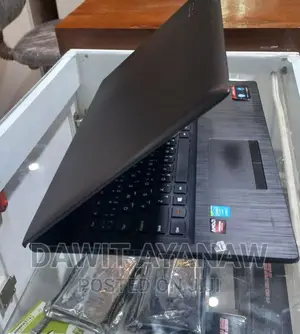 New Laptop Lenovo 8GB Intel Core I5 SSD 1T