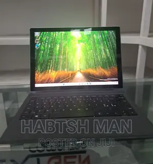 New Laptop Microsoft Surface 8GB Intel Core I5 SSD 256GB