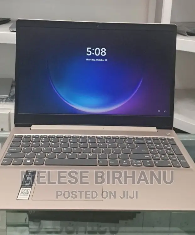 New Laptop Lenovo 8GB Intel Core I3 HDD 1T