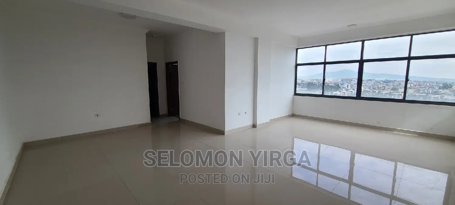 2bdrm Apartment in አድስ አበባ, Bole for rent