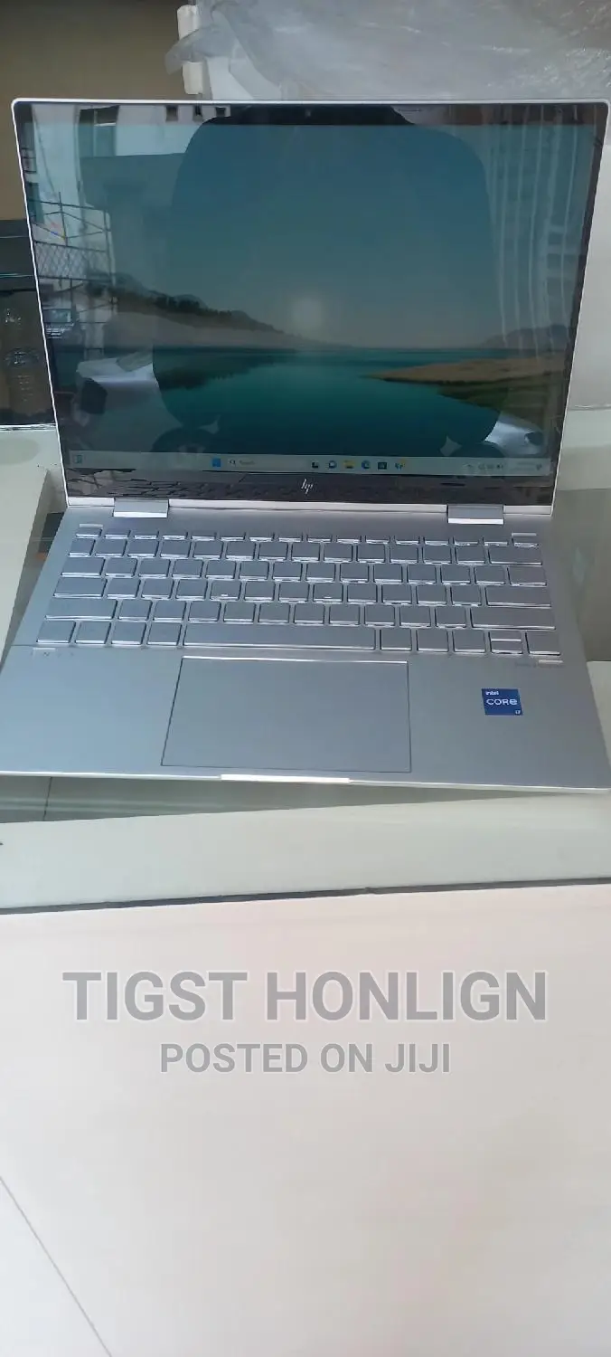New Laptop HP Envy X360 8GB Intel Core I7 SSD 512GB