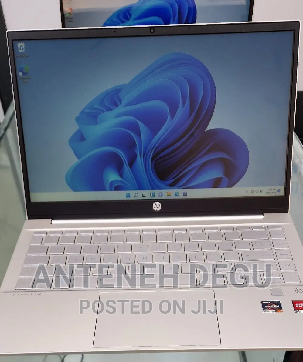 New Laptop HP Pavilion 14 8GB AMD Ryzen 5 SSD 512GB