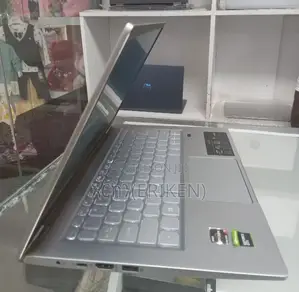 New Laptop Acer Swift 7 16GB AMD Ryzen 7 SSD 512GB