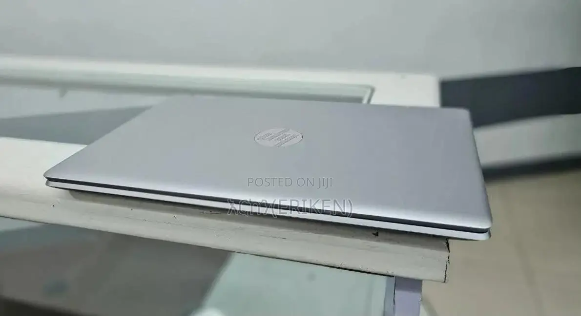 New Laptop HP Pavilion 15 8GB Intel Core i3 HDD 1T