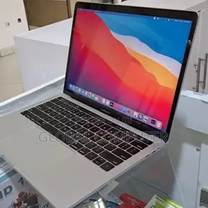 New Laptop Apple MacBook 2019 8GB Intel Core I5 SSD 512GB