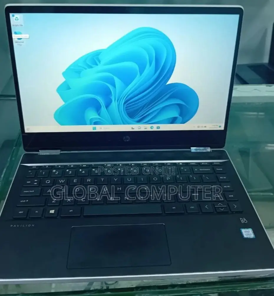 New Laptop HP Pavilion 13z 8GB Intel Core I5 SSD 256GB