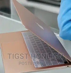 Photo - New Laptop Apple MacBook Air 8GB Apple M1 SSD 256GB