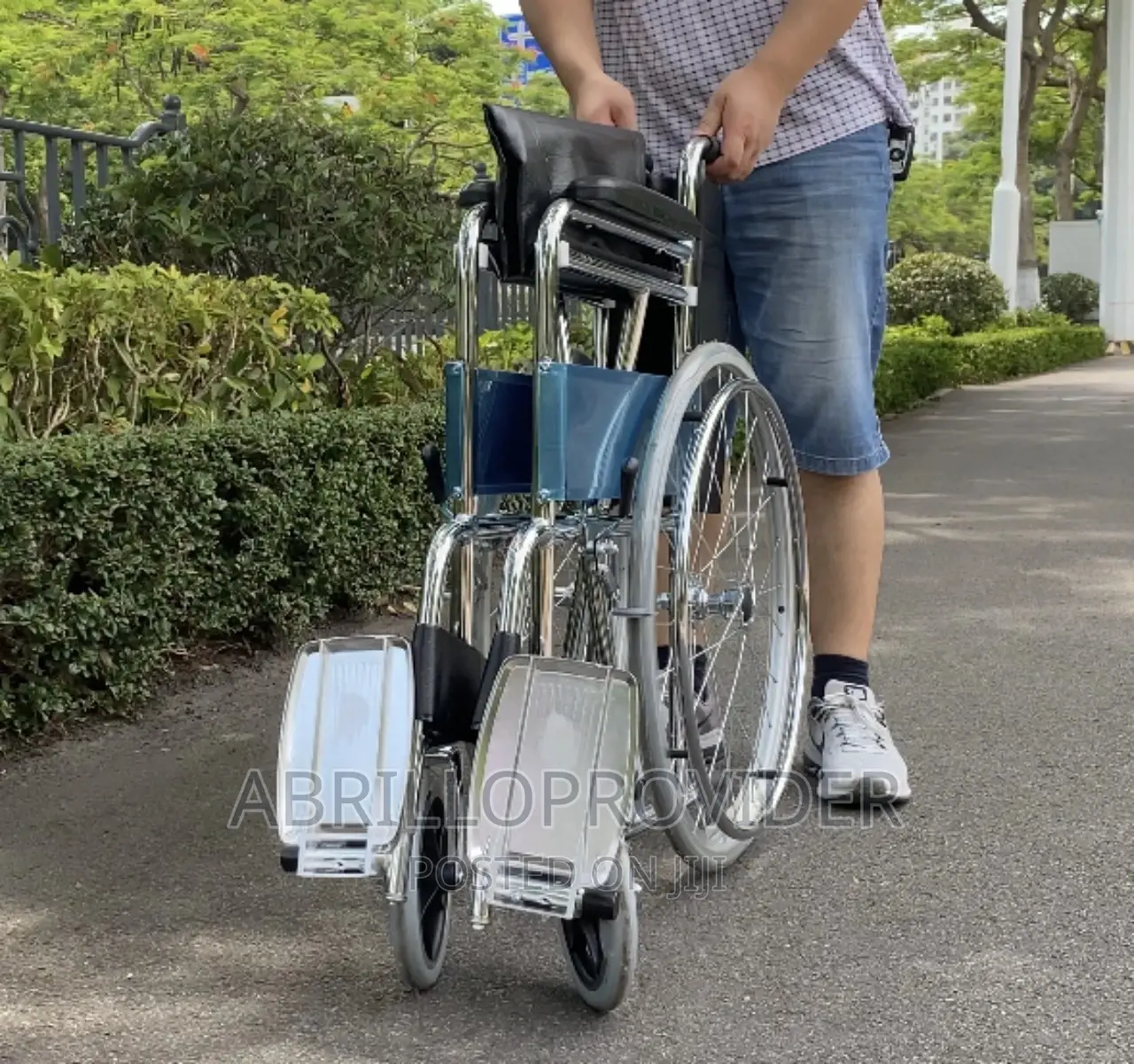 Packed Wheelchair/Almunium Wheelchair/Foldable Wheelchair