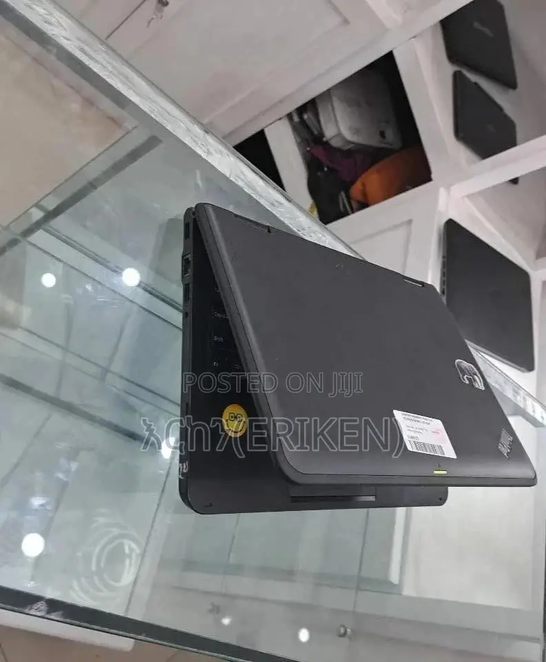 New Laptop Lenovo Yoga 11e 4GB Intel Core 2 Quad SSD 500GB