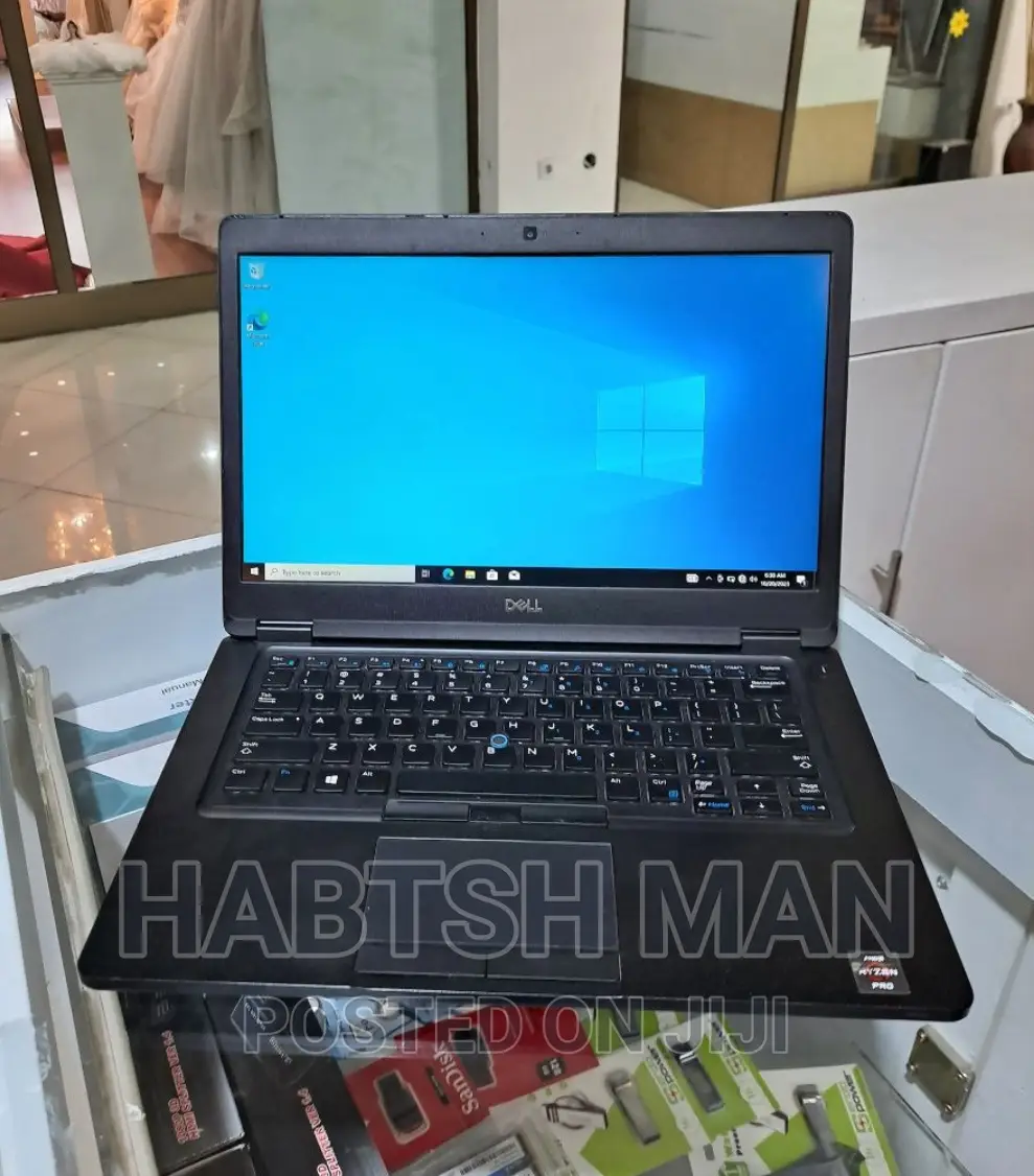 New Laptop Dell 8GB AMD Ryzen 5 SSD 256GB
