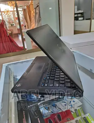 New Laptop Dell 8GB AMD Ryzen 5 SSD 256GB