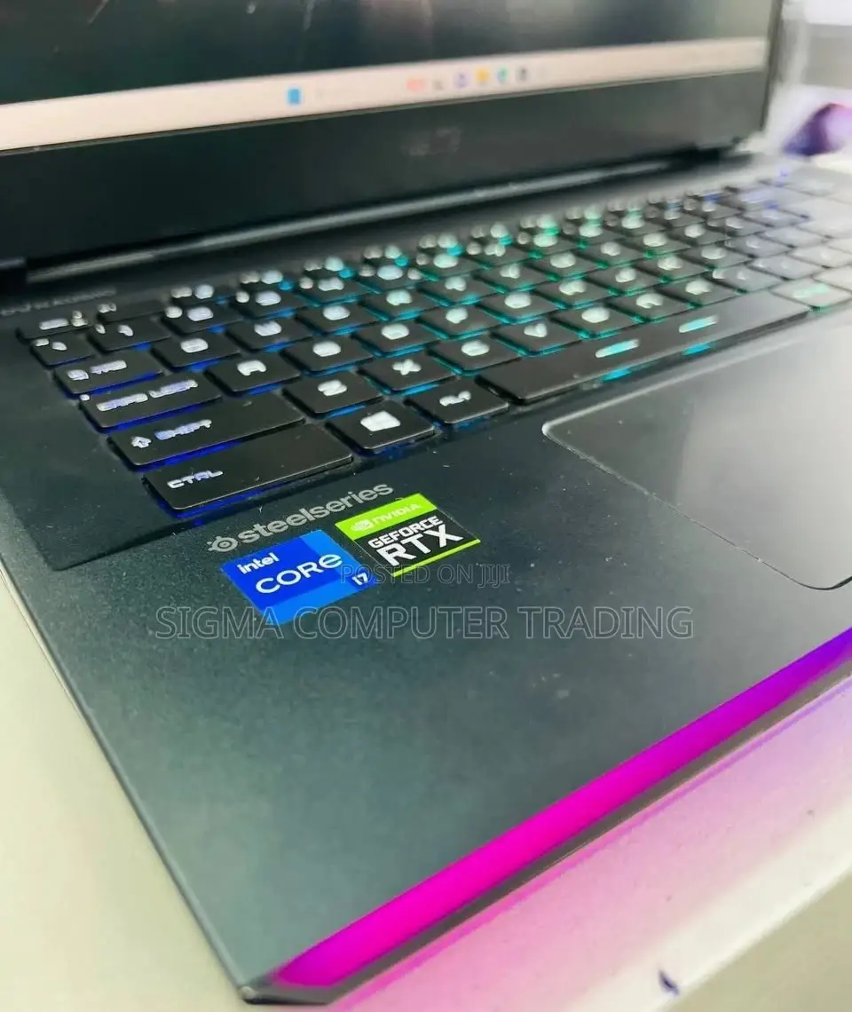 New Laptop MSI GP75 Leopard 16GB Intel Core I7 SSD 1T