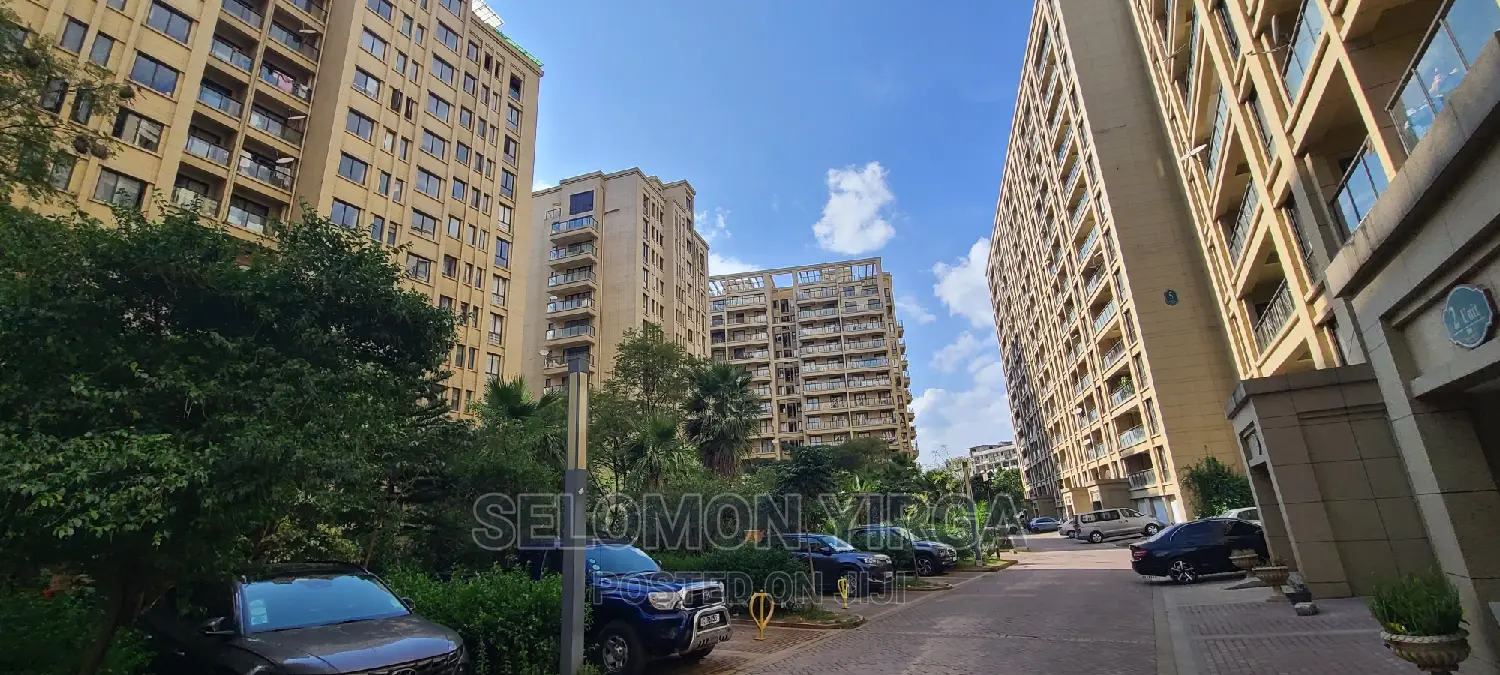 3bdrm Apartment in አድስ አበባ, Bole for sale