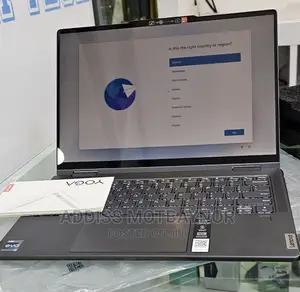 Photo - New Laptop Lenovo ThinkPad Yoga 16GB Intel Core I5 SSD 512GB
