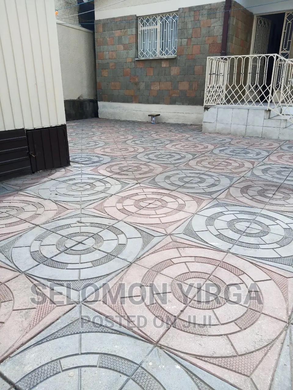 Furnished 2bdrm Villa in አድስ አበባ, Bole for rent